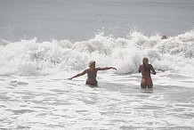 Interdiction des excursions sur les plages de Bassam: Comment la mesure est bravée